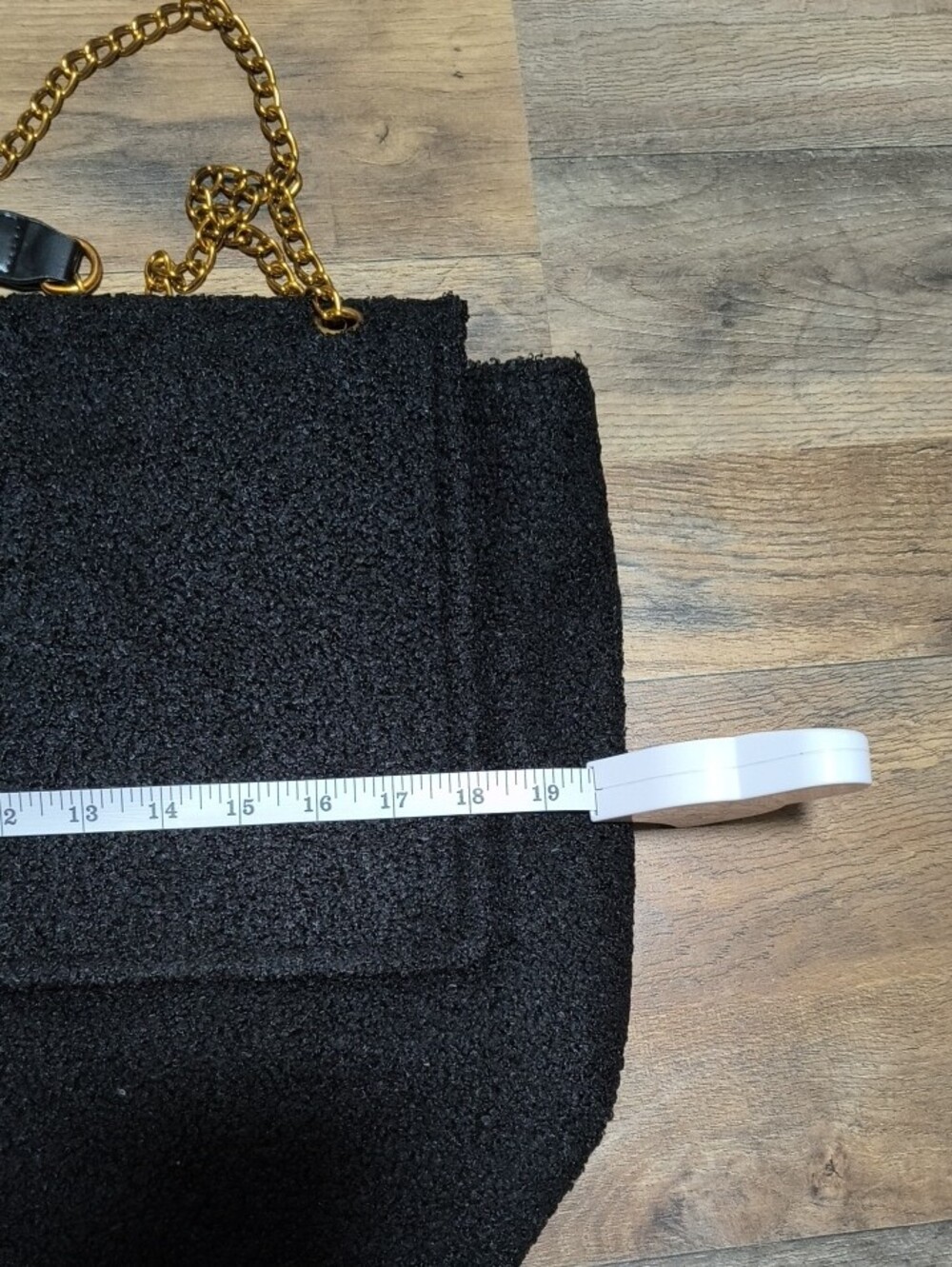Black Chain-Shoulder Women's Bag with Gold Hardware - Picture 5 of 7